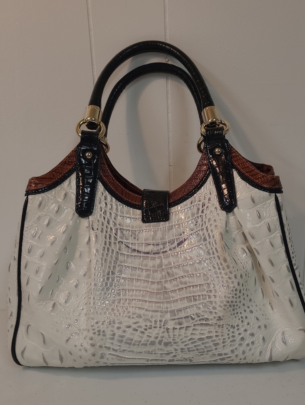 Brahmin White/Silver Croc-Embossed Hobo Satchel with Brown/Black/Gold Tone Trim - Picture 4 of 16